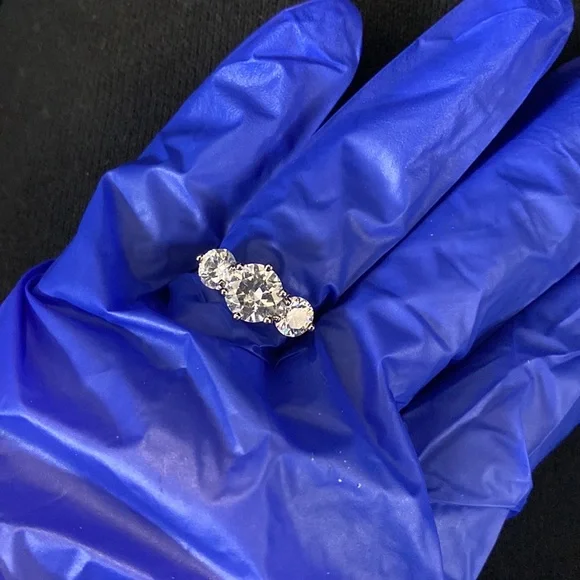 Two Tone 3 Stone Cubic Zirconia Crystal Ring - Picture 6 of 11